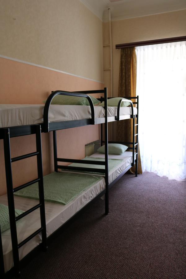 Enjoy Hostel Kyiv Extérieur photo